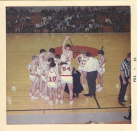 thumbs/JV Basketball timeout winter 1968.jpg.jpg